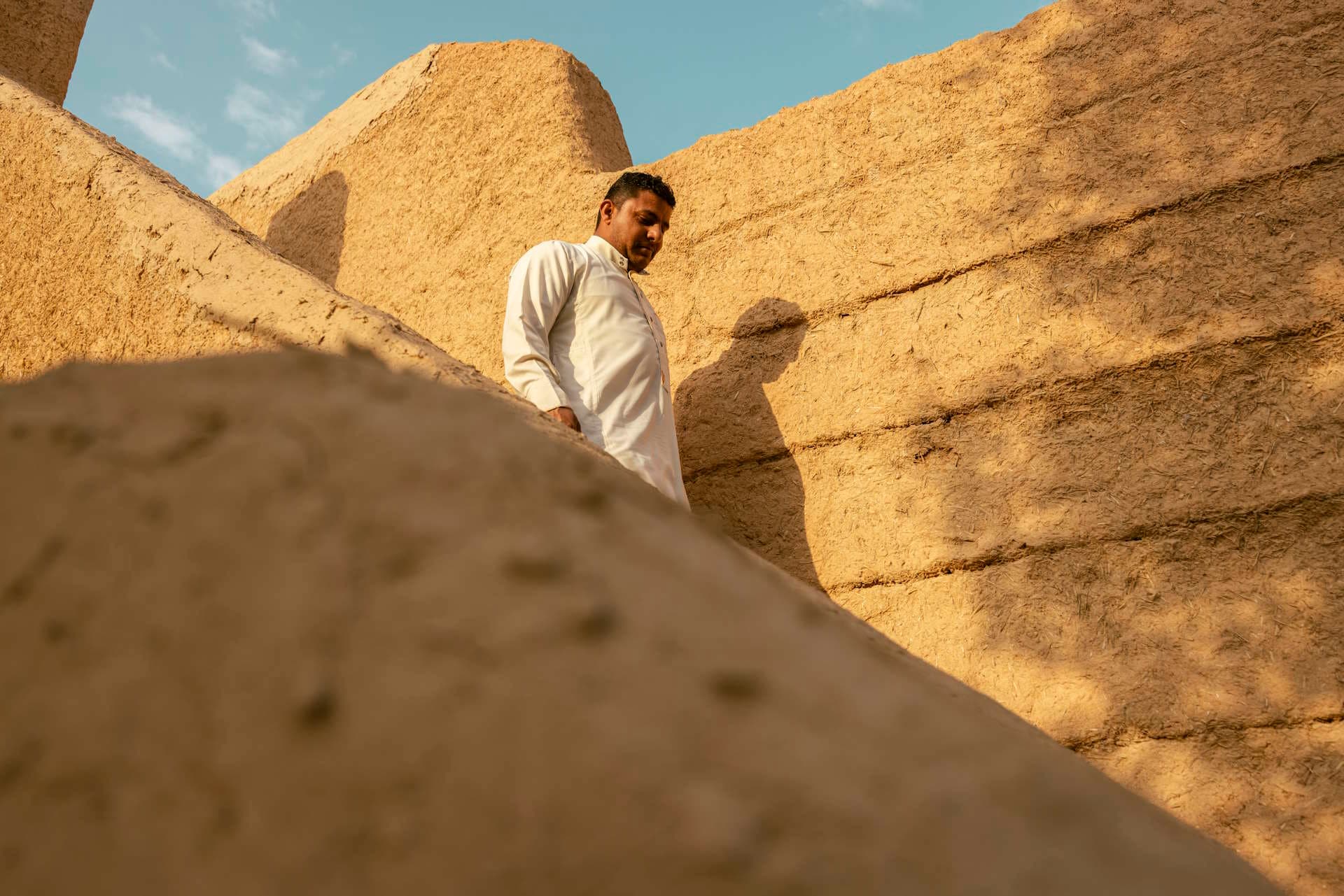 Starting from Riyadh, embark on a tour to Al-Uyaynah with a visit to the Edge of the World area.
