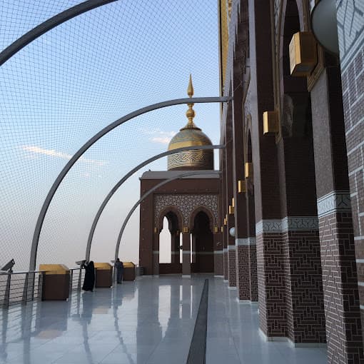 A historical and spiritual tour of Mecca - including a visit to Ain Zubaydah and Al-Tan'im Mosque