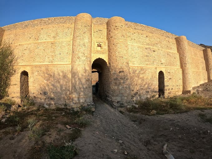A historical and spiritual tour of Mecca - including a visit to Ain Zubaydah and Al-Tan'im Mosque
