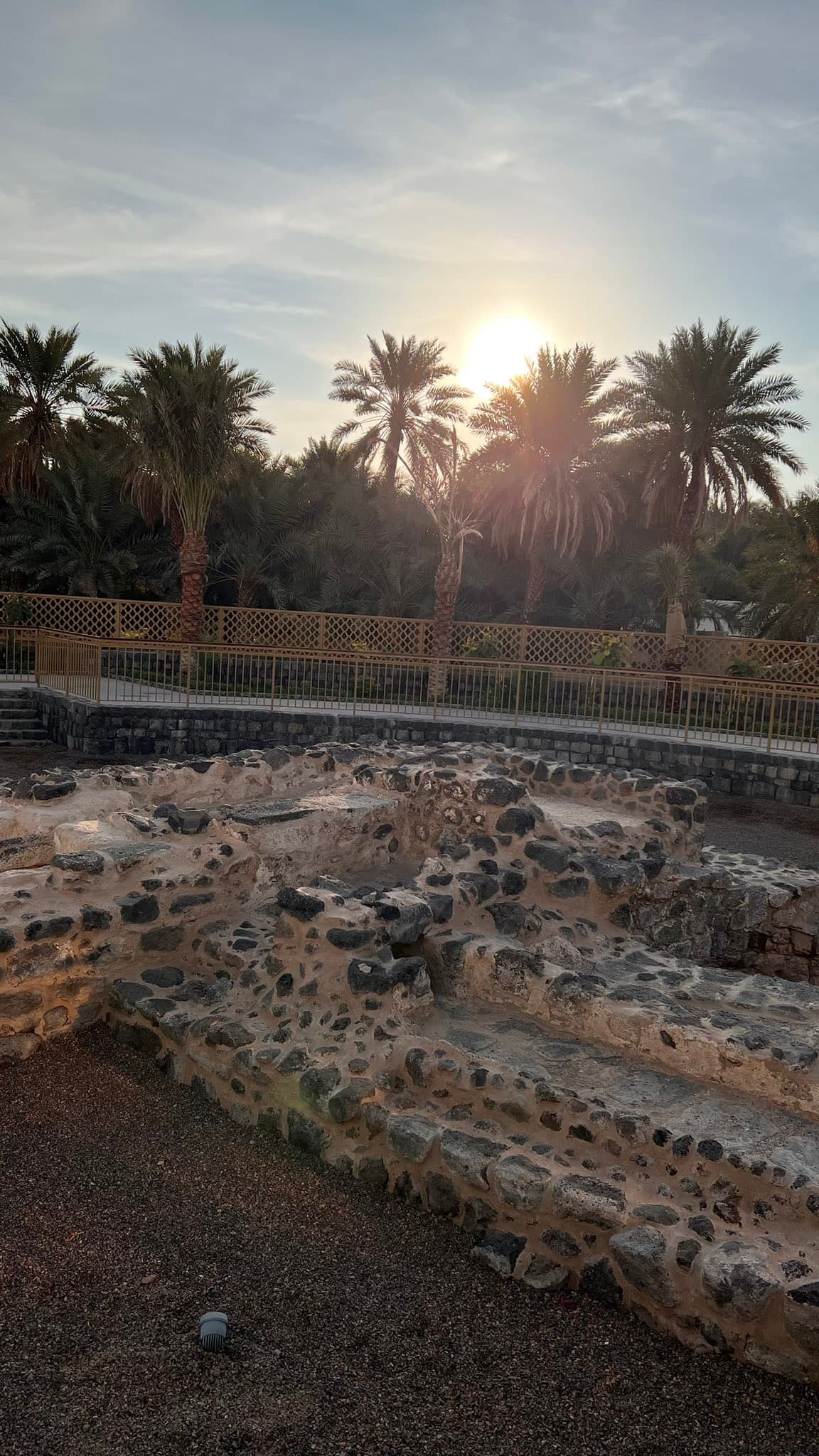 A tour of the wells of Medina and the popular Al-Tabakha market