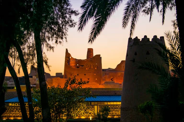اكتشف اصالة و حداثة الرياض في 8 ساعات