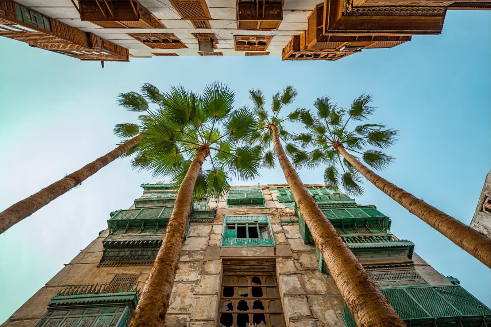 Shopping tour in Jeddah's old city (Al-Balad) at the wholesale market and visitors' gifts - for groups