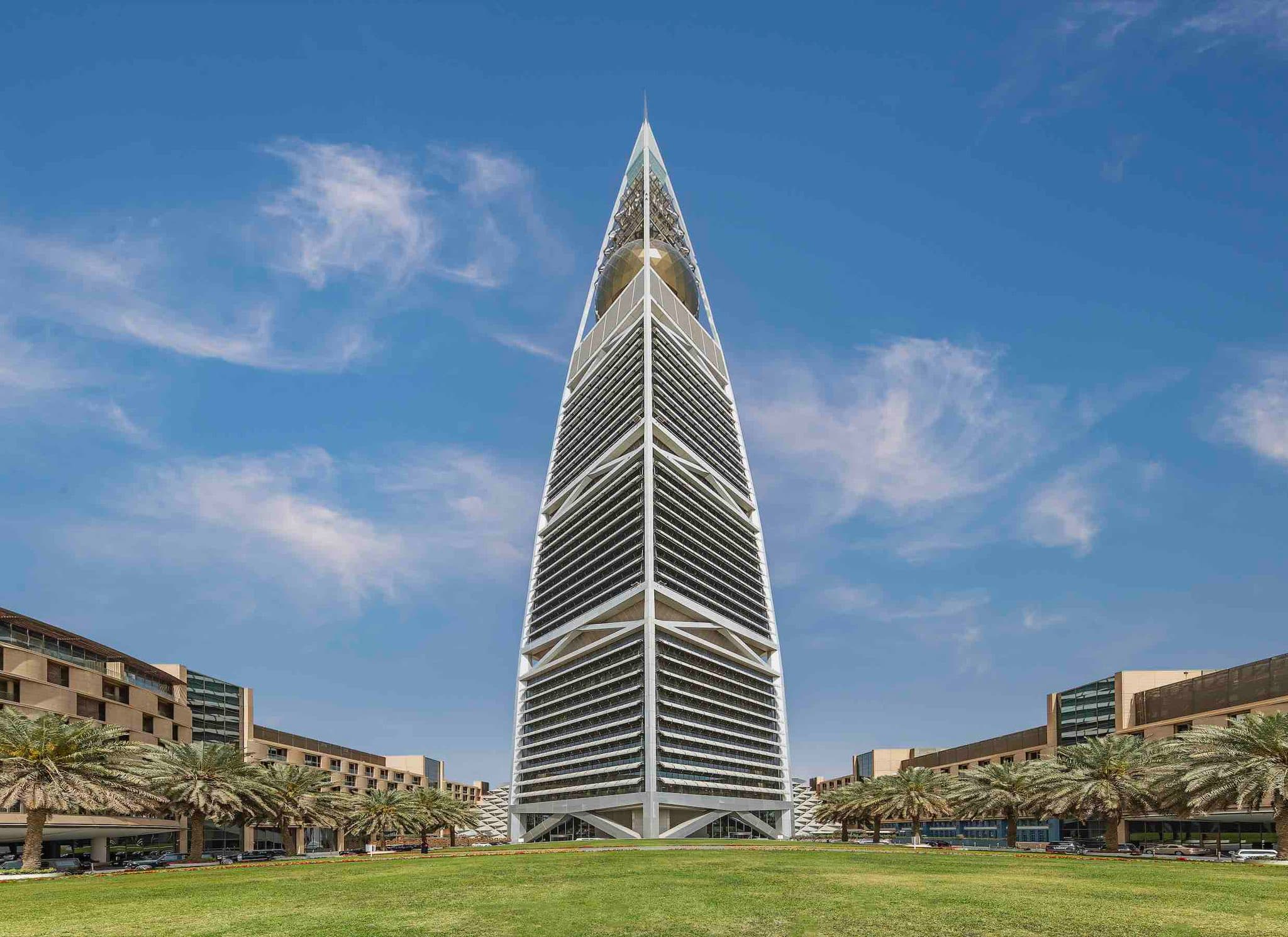 Visit Kingdom Tower, Al Faisaliah Tower, and Al Deera Heritage Area - Riyadh