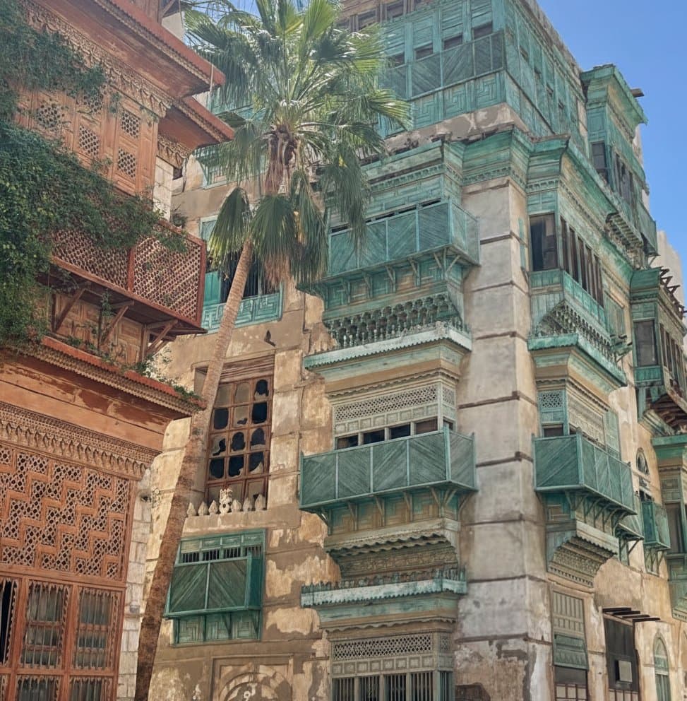 Shopping tour in Jeddah's old city (Al-Balad) at the wholesale market and visitors' gifts - for groups