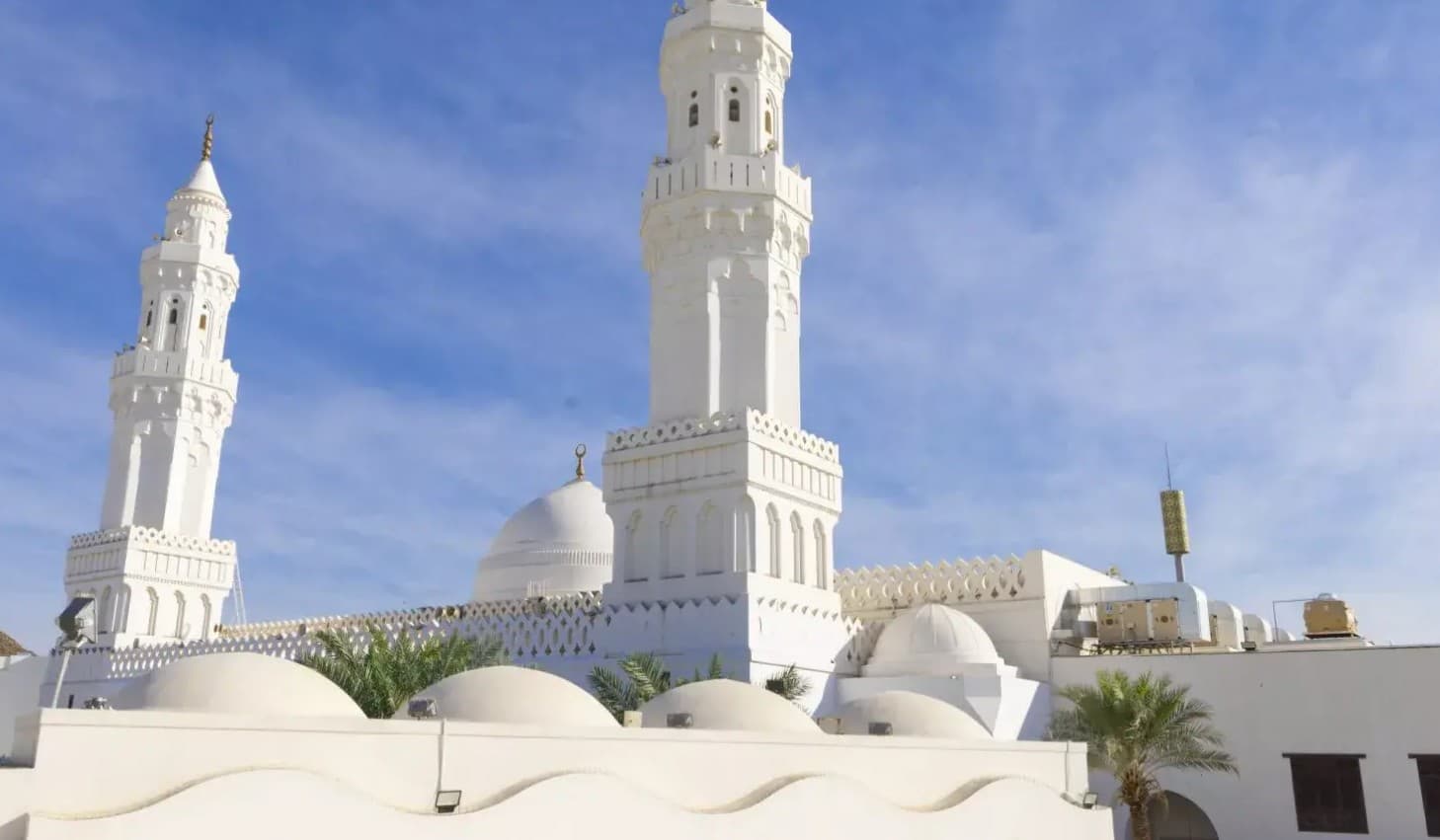 The tour of Quba, the two Qiblas, and the two battles