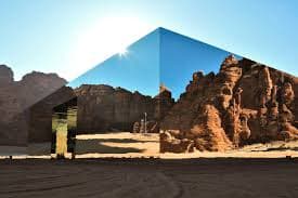 Mirror Tour – AlUla's Reflective Icon