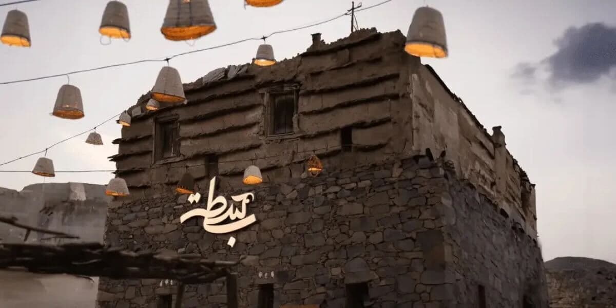An authentic Asiri tour between Rijal Almaa and the peaks of Al-Soudah
