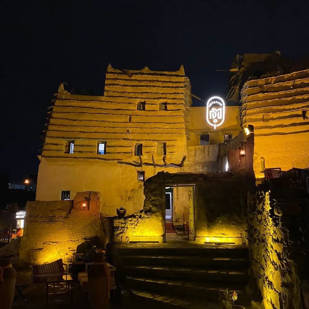 An authentic Asiri tour between Rijal Almaa and the peaks of Al-Soudah