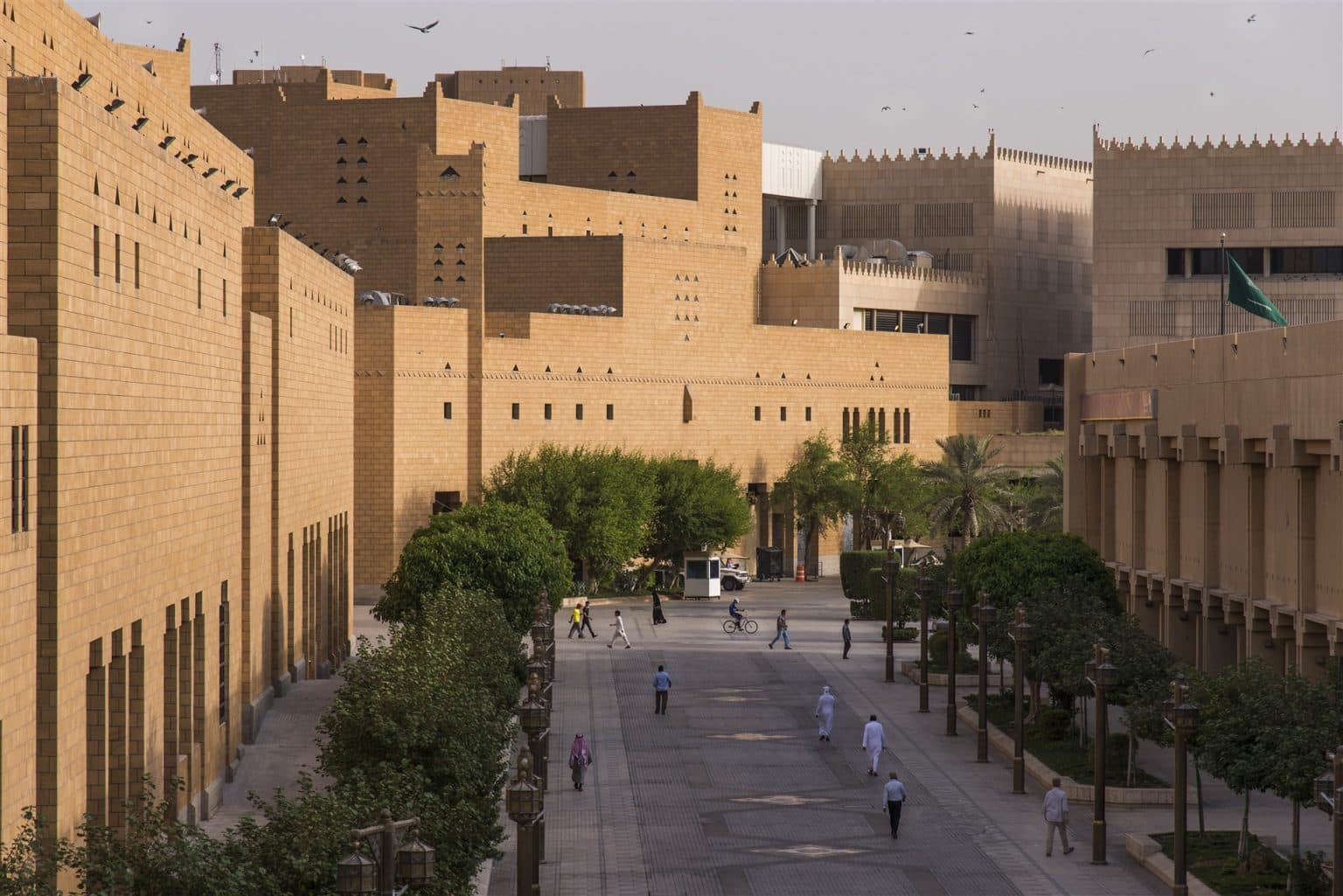 A tour of the Royal Palace and Kingdom Tower