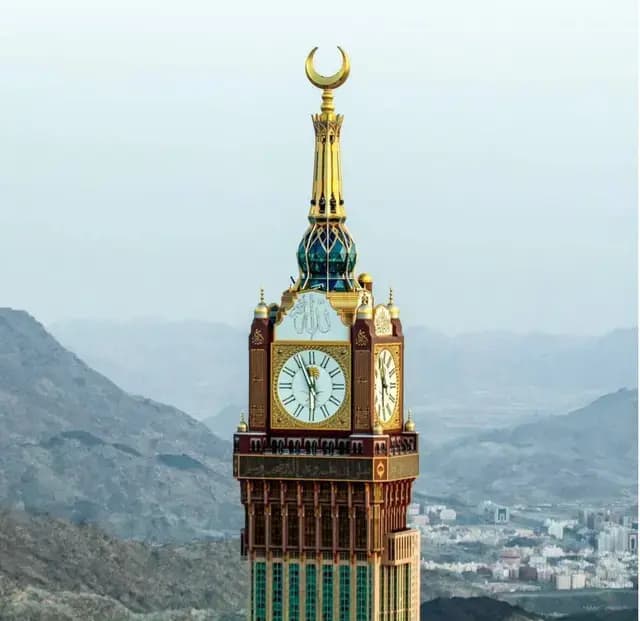 Explore Mecca with your private guide