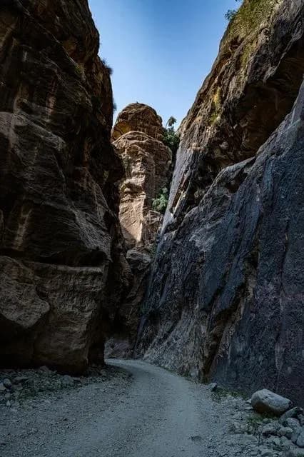 Abha: Wadi Lajab and Black Mountain Adventure